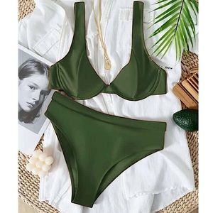 SHEIN•Underwire High Waisted Bikini Swimsuit